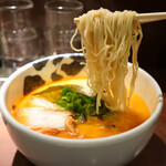 Bakkoshi - 朱油ラーメン(800円)