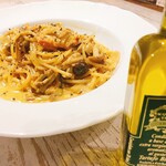 Rich carbonara with white truffle oil