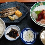 みなと亭 - メヒカリ焼と刺身定食