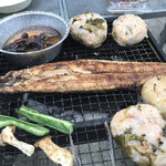 うなぎの江口商店 - うなぎは白焼き、肝は酢醤油に漬けてあります。