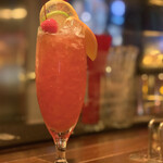 ダイニングダーツバーBee - 