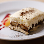 Fluffy tiramisu