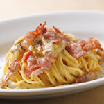 Carbonara with two types of cheese