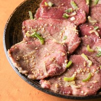 富や名物　塩タン/ Beef salted tongue