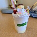 アグリーダック - 飲むケーキシェイクです。