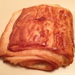 ゴントラン シェリエ - パンオショコラ（230円）