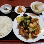 金福隆 - ランチ・定食全体。