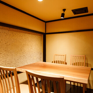 중심가에서 아늑한 개인 공간을 제공합니다