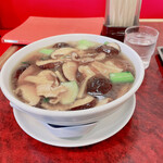 華吉 - 料理写真:椎茸うま煮そば