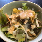 大昌園 - コーンフレーク付きのサラダが甘くて酸っぱくて美味しい！