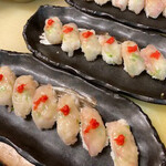 Ichiraku Sushi - ふぐの握り寿司　他にはない味です