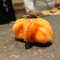 鮨 なんば 日比谷 - 赤貝