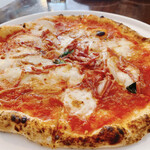 Pizzeria Cres - ディアヴォラ
                        トマトソース、モッツァレラ、サラミ、唐辛子、パルメザン