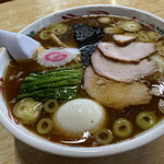 手打ラーメン みうら - ワンタンメン＋那須御用卵塩ゆで卵(横撮り)