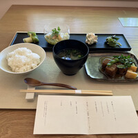 エヴァム・エヴァ・ヤマナシ・アジ - 