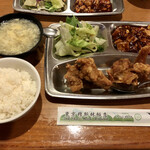 東京穆斯林飯店 - オマケの？バイキングで取ってきた鳥唐揚げ、麻婆豆腐など。