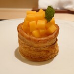 銀座 大石 - マンゴーのパイ