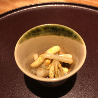 馳走 啐啄一十  - 落花生もやし(福岡県産)と煮黒鮑(福岡県産、80℃ 5時間煮)の焚き合わせ
                      →落花生もやしはお初！なんとも面白い食感と味わい(^^)でも確かに落花生です。鮑はもちプル(^O^)／良いですねぇ〜