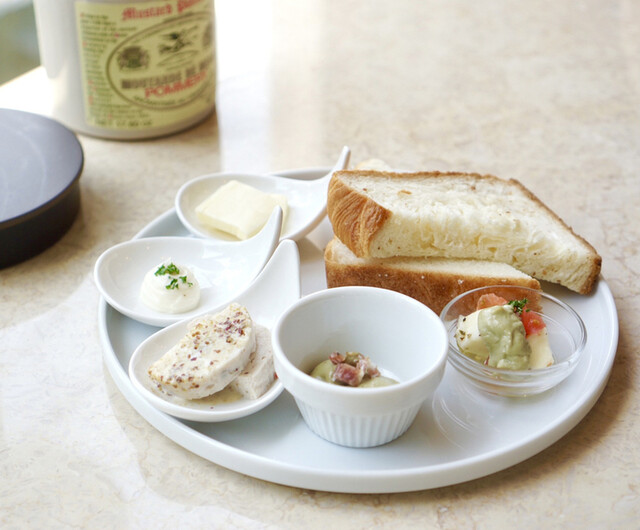 Cafe Terrace Bistro Queency クインシー 旧店名 Pacific Dinning 表参道 カフェ 食べログ Cafe Terrace Bistro Queency クインシー 旧店名 Pacific Dinning 表参道 カフェ 食べログ