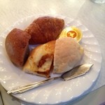 City Cafe - 食べ放題のパン