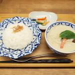 あんみつの深緑堂 - グリーンカレー(750円)