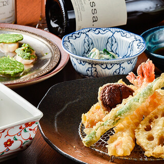 Enjoy piping hot [Tempura] as a course◆With your favorite condiments◎