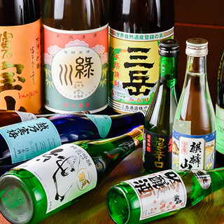 We also have a wide variety of drinks such as sake and wine to brighten up your meal.