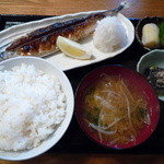 飲み食い処なかはた - 料理写真:焼魚定食・新サンマ