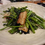 Sakebouzu Shunsen - 豚肉と空芯菜のにんにく炒め 600円