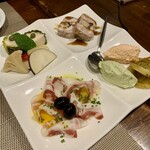 フレンチアラカーン - ワインに合う前菜盛り合わせ