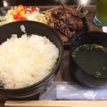 Tsukishima Monja Montama - ご飯は大で(おかわり自由)、スープ