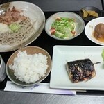 Hana Hiraku - 焼き鯖定食（そば小つき）