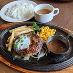 ロイヤルホスト - 黒×黒ハンバーグランチ 1,408円