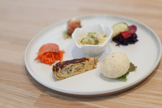 anello Hoshino photo 2