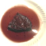 La Brianza - 軽く赤ワインで炊いたブラウンスイス牛頬肉。お肉やわらかくておいしかったし、ソースがこれまた美味しすぎて大分お腹膨れてたのにパンで拭うのが止まらなかったわ～＼(^-^)／