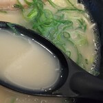 はま寿司 - 博多とんこつラーメンのスープ