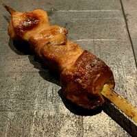 とり茶太郎 - ホロホロ鳥　白レバー。たまげた一串。外はカリッと中はトロッと。至極上品なフォアグラ。