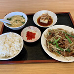 中国料理龍盛 - 日替わりランチ¥650-(税込)
            ニラレバ炒め。