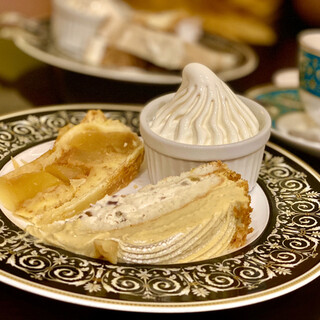 カフェ・ラ・ミル_0