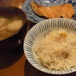 定食サトウ - サーモンのつけ焼定食