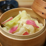 Steamed cabbage homemade sweet noodle sauce