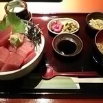 傳 - 鮪ぶつ盛り丼