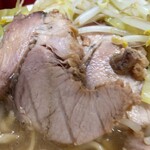 ラーメン二郎 - 【再訪】豚ラーメン(麺カタカタ,ニンニク)