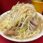 ラーメン二郎 - 【再訪】豚ラーメン(麺カタカタ,ニンニク)
