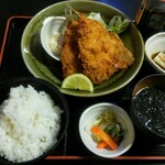 かおり屋 - 大アジフライ定食 ¥850