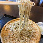 そばきり五山 - 延しべら（平打ち）は麺線整わず