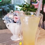 リトルスクエア - 爽やかアイス柚子茶！
