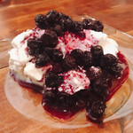 オルランド - リコッタチーズ　ブルーベリーのマルメラータがけ