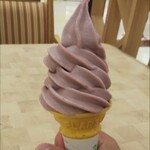 フジヤ コウベ - ぶどうソフトクリーム(税込)280円 ※更に拡大(2020.11.15)