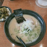 久留米ラーメン 三代目よかろうもん - 